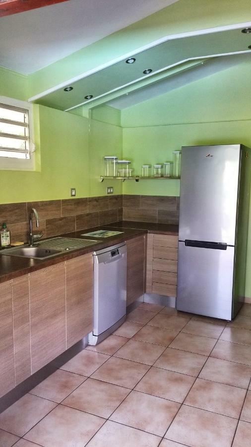 Cannelle. Secteur Royal. Villa Deshaies